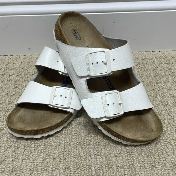 Women's Birkenstock Sandals, Size 38 white ( 7.5)
