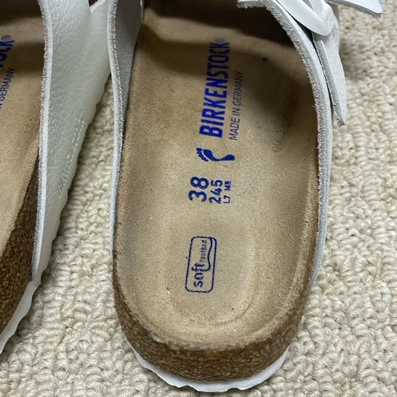 Women's Birkenstock Sandals, Size 38 white ( 7.5)