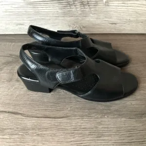 Womens Classic SAS Suntimer Black Tripad Comfort Heeled Sandals Sz 7.5N Leather