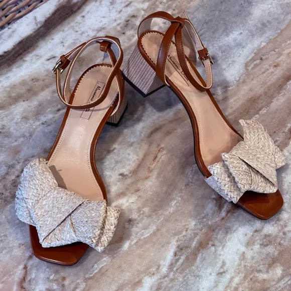 Women’s Massimo Dutti raffia brown leather heeled sandals- Size 37