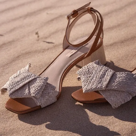 Women’s Massimo Dutti raffia brown leather heeled sandals- Size 37