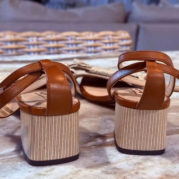 Women’s Massimo Dutti raffia brown leather heeled sandals- Size 37