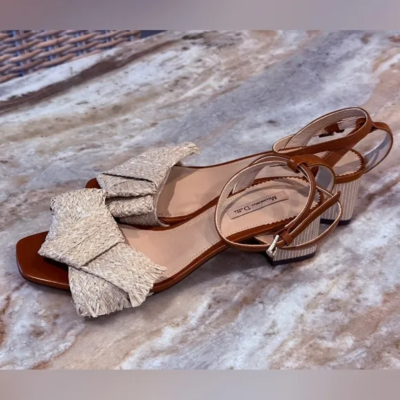Women’s Massimo Dutti raffia brown leather heeled sandals- Size 37