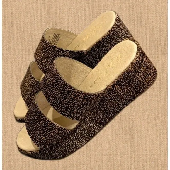 Women’s Matisse Struttin Platform Cow Hair Sandals Brown &amp; Tan Size 9 NWT