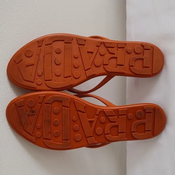 Women's Prada Orange Logo Flip Flop Sandals Pool slides Sz EU 39 US 9