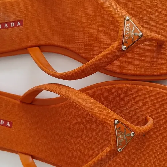 Women's Prada Orange Logo Flip Flop Sandals Pool slides Sz EU 39 US 9