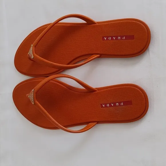 Women's Prada Orange Logo Flip Flop Sandals Pool slides Sz EU 39 US 9