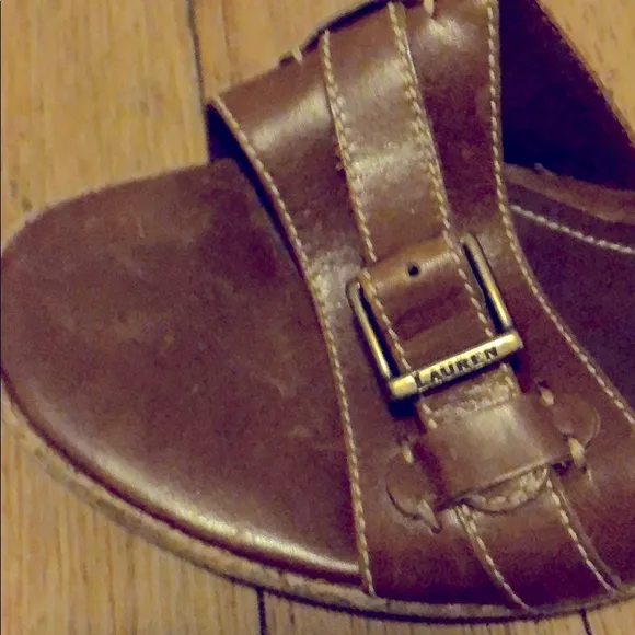 Women’s Ralph Lauren sandals 🔥🔥