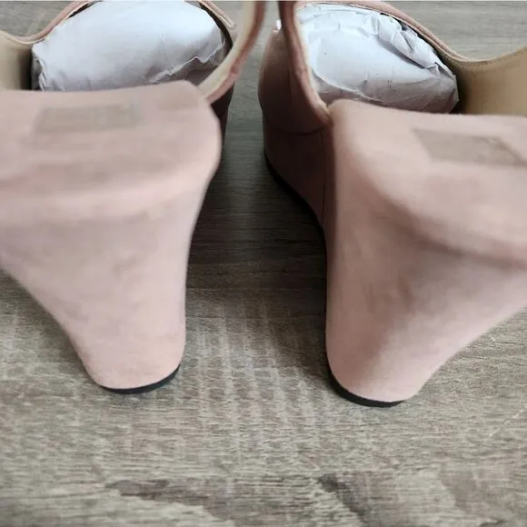 Women's SUEDE PLATFORM SANDALS IS PINK COLOR SIZE 7 .