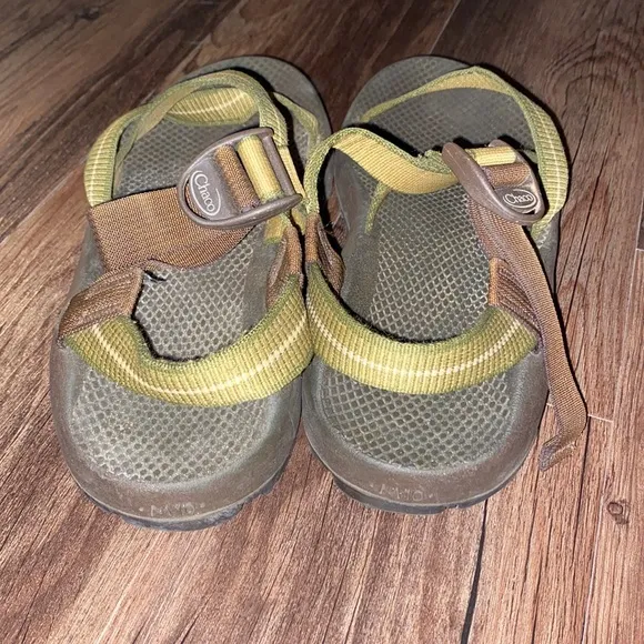 WORN ONCE men’s Chaco sandals size 10