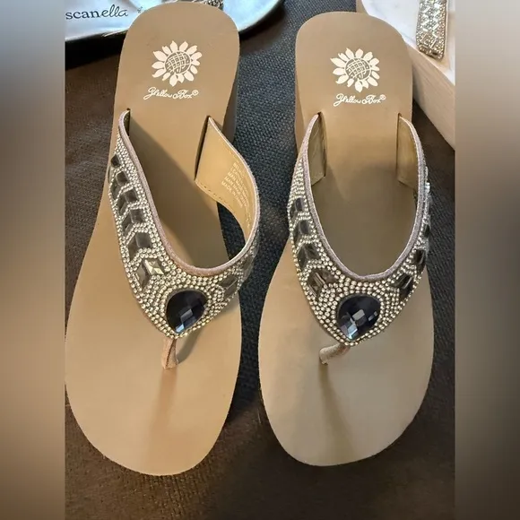 Yellow box sandals 7.5 beige with rhinestones / jewels wedge platform sandals