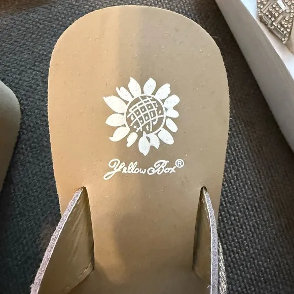 Yellow box sandals 7.5 beige with rhinestones / jewels wedge platform sandals