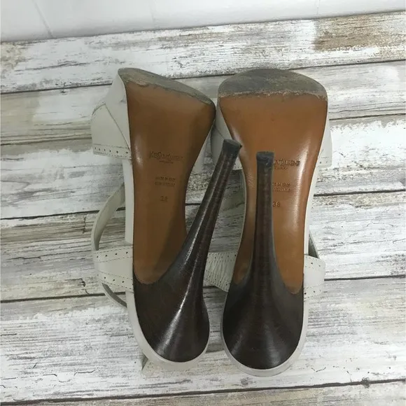 YVES SAINT LAURENT CREME SANDALS 38
