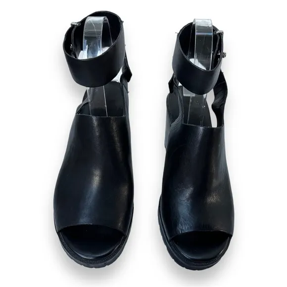 Zara Black Leather Chunky Track Sole Ankle Strap Heeled Sandals | Size 39
