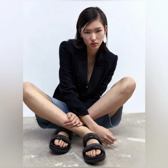Zara Black🖤🖤🖤 Rhinestone Flat Sandals - Size 6 - NWT