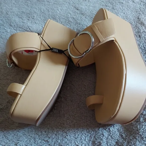Zara Leather Wedge Sandals Sz-10