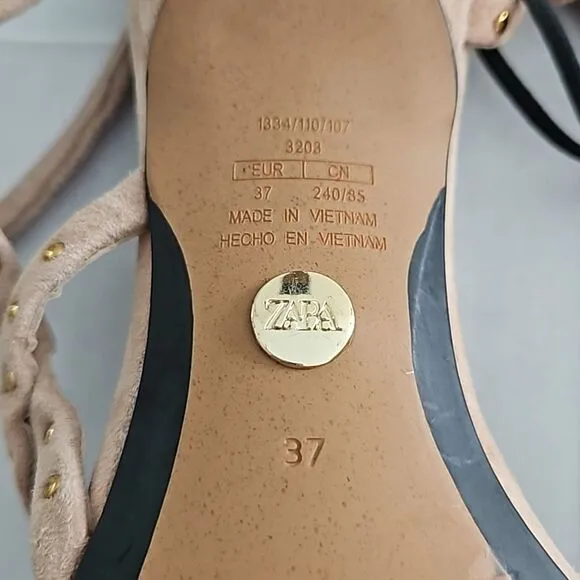 ZARA LIMITED EDITION STUDDED KITTEN HEEL SUEDE SANDALS 6.5 NWT