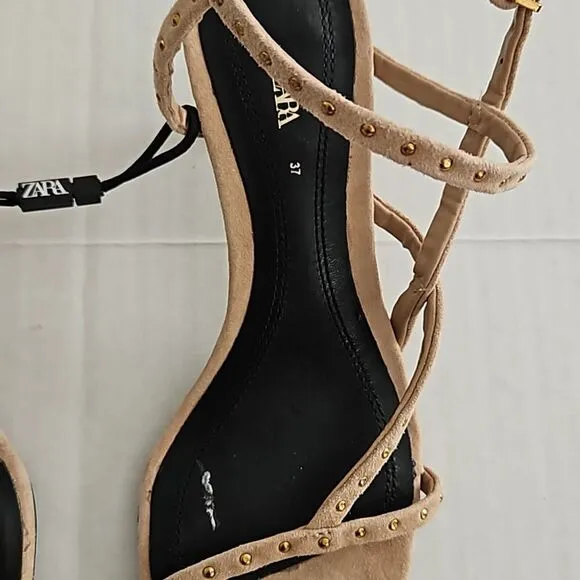 ZARA LIMITED EDITION STUDDED KITTEN HEEL SUEDE SANDALS 6.5 NWT