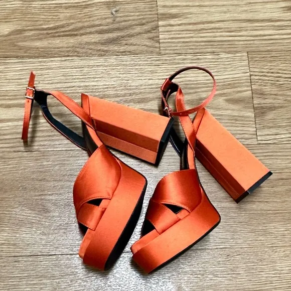 ZARA round toe Block Heels Platform orange Sandals